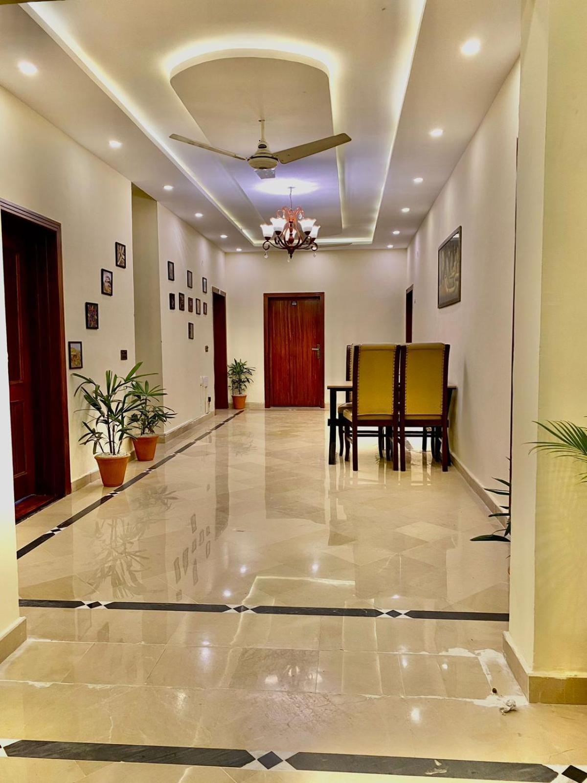 Orbit Residency F-7 Hotel Islamabad Ngoại thất bức ảnh