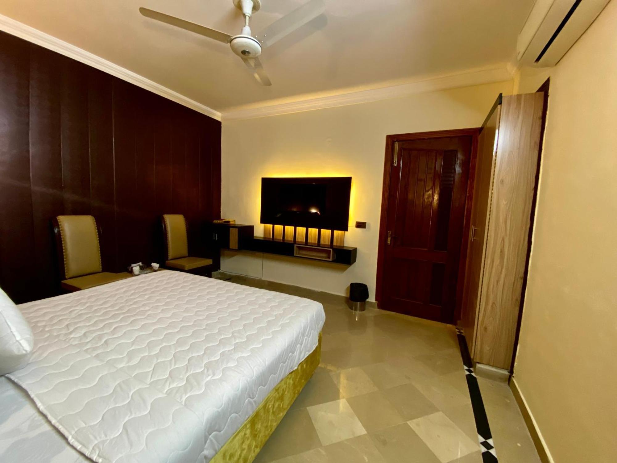 Orbit Residency F-7 Hotel Islamabad Ngoại thất bức ảnh